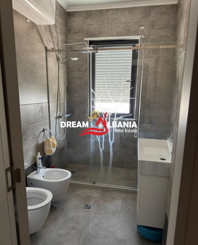 Tirane, jepet me qera apartament 2+1 Kati 5, 96 m² 800 € (Prane Kompleksit Vizion+)