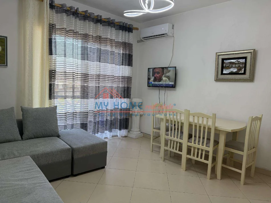 Tirane, jepet me qera apartament 2+1+Ballkon Kati 3, 80 m² 650 € (Inxhinieria e Ndertimit)
