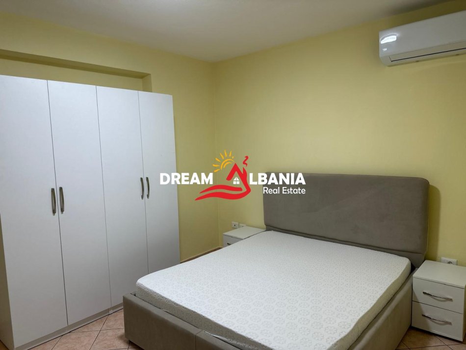 Tirane, jepet me qera apartament 2+1 Kati 5, 90 m² 650 € (rr elbassanit)