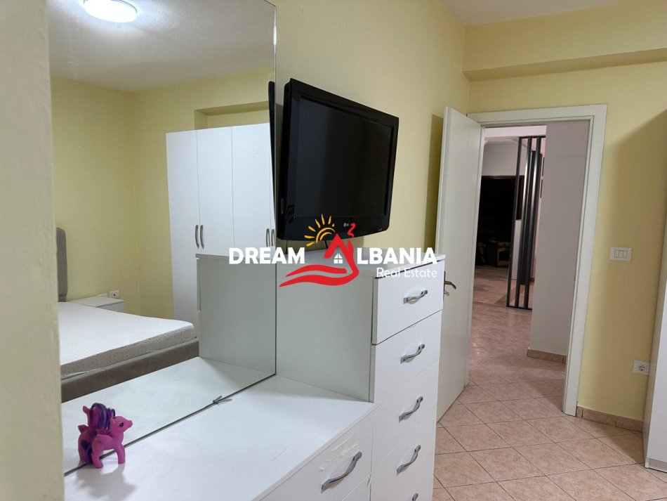Tirane, jepet me qera apartament 2+1 Kati 5, 90 m² 650 € (rr elbassanit)
