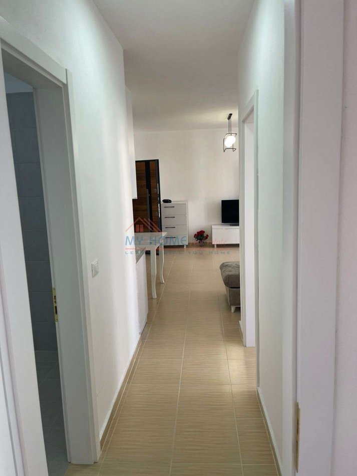 Tirane, jepet me qera apartament 2+1+Ballkon Kati 2, 99 m² 650 € (Bulevardi i Ri)