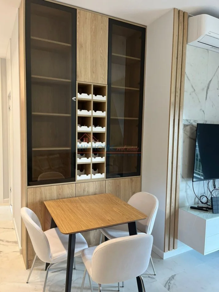 Tirane, jepet me qera apartament 2+1+Ballkon, Kati 3, 90 m² 1,200 € (Joy Residence)