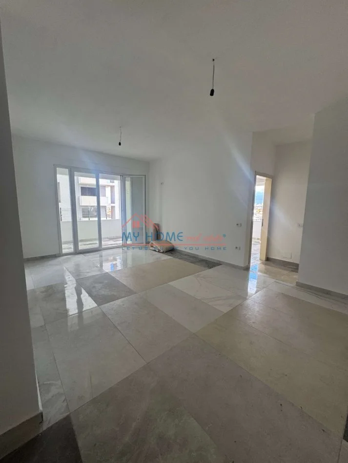 Tirane, shitet apartament 2+1+Ballkon Kati 4, 115 m² 145.000 € (Casa Italia)