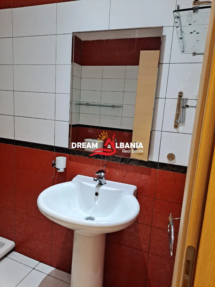Tirane, shitet apartament 2+1 Kati 4, 108 m² 260.000 € 