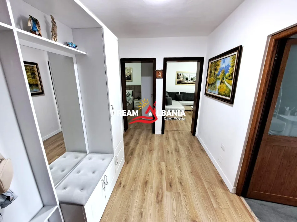 Tirane, shitet apartament 2+1+Ballkon Kati 5, 87 m² 139.000 € (Laprake)