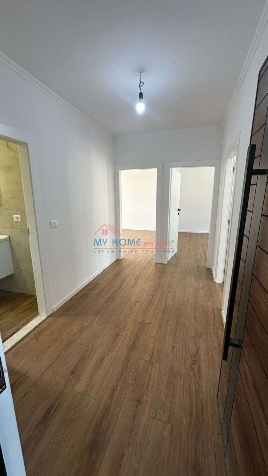 Tirane, shitet apartament 2+1+Ballkon Kati 4, 73 m² 129.000 € (Kongresi i Kongresi)