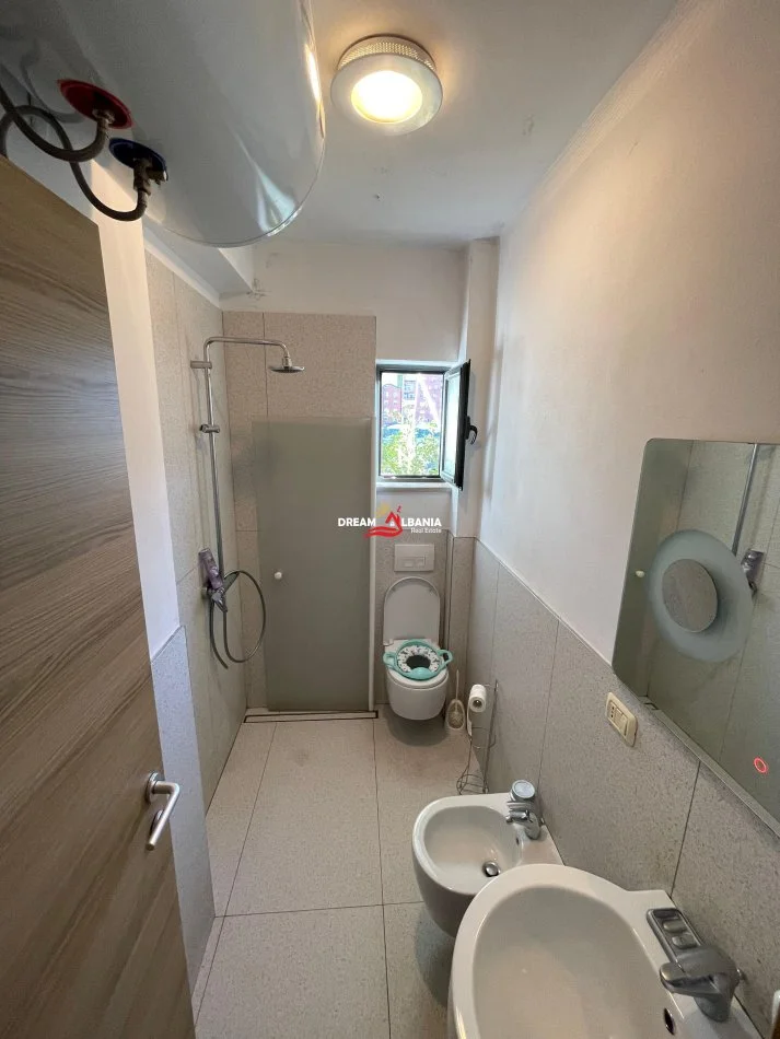 Tirane, shitet apartament 3+1 Kati 9, 102 m² 250.000 € (rruga e Kosovareve)