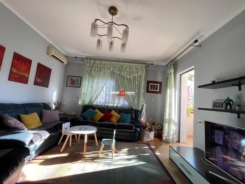 Tirane, shitet apartament 3+1 Kati 9, 102 m² 250.000 € (rruga e Kosovareve)