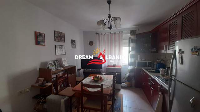 Tirane, shitet apartament 2+1+BLK Kati 4, 63 m² 84.000 Euro (Zogu i Zi)
