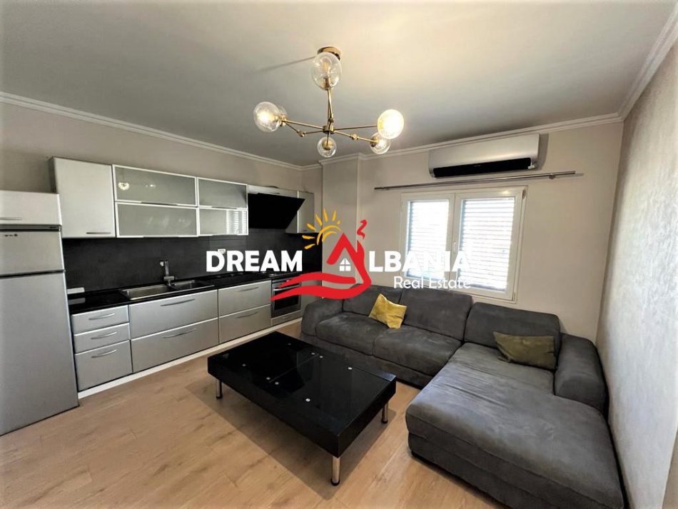 Tirane, shitet apartament 2+1 Kati 6, 96 m² 200.000 € (21 dhjetori)