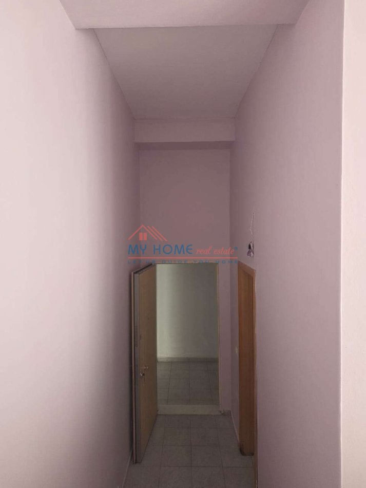Tirane, shitet apartament 2+1+Ballkon Kati 1, 100 m² 155.000 € (Rruga Eduart Mano)