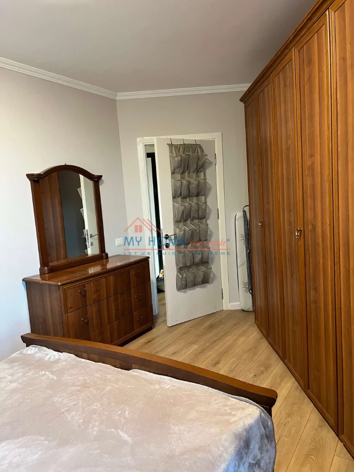 Tirane, shitet apartament 2+1+Ballkon Kati 4, 77 m² 175.000 € (Rruga Besim Alla)