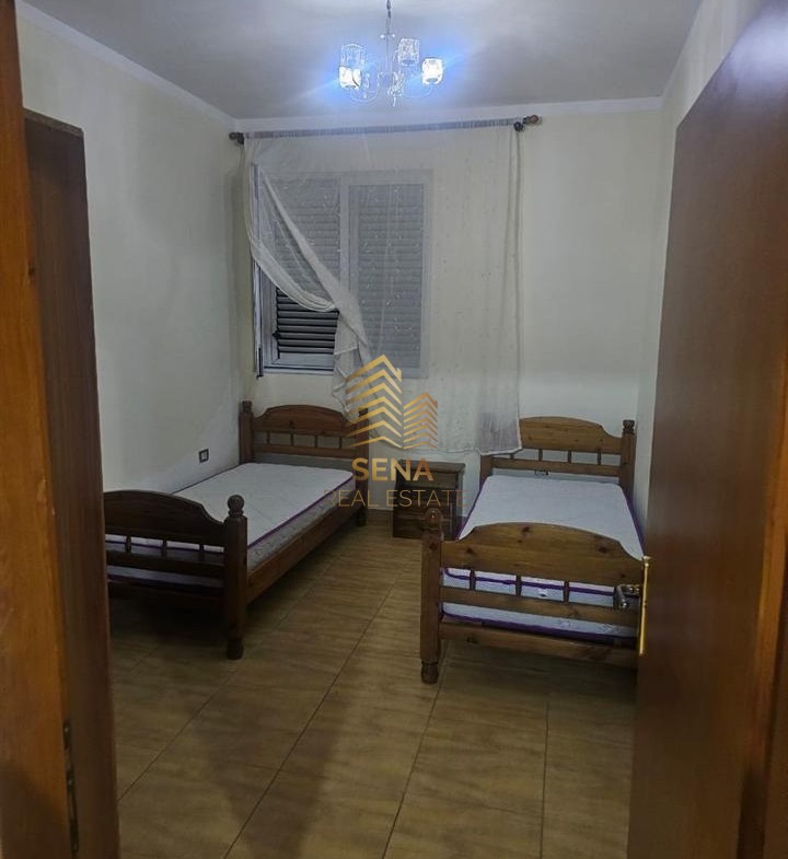 Tirane, jepet me qera shtepi 2+1 Kati 2, 90 m² 350 € (SAUK)