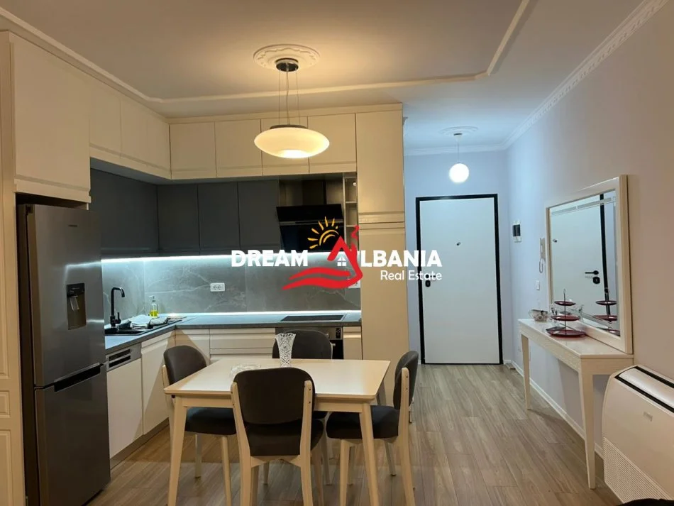 Tirane, jepet me qera apartament 2+1 Kati 1, 100 m² 800 € (ne Don Bosko te Fiori di Bosko)