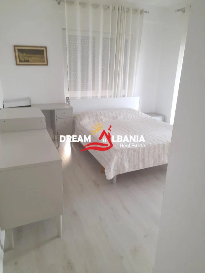 Tirane, jepet me qera apartament 2+1 Kati 8, 100 m² 750 € (ne Xhamllik prane Karburant Kastratit)