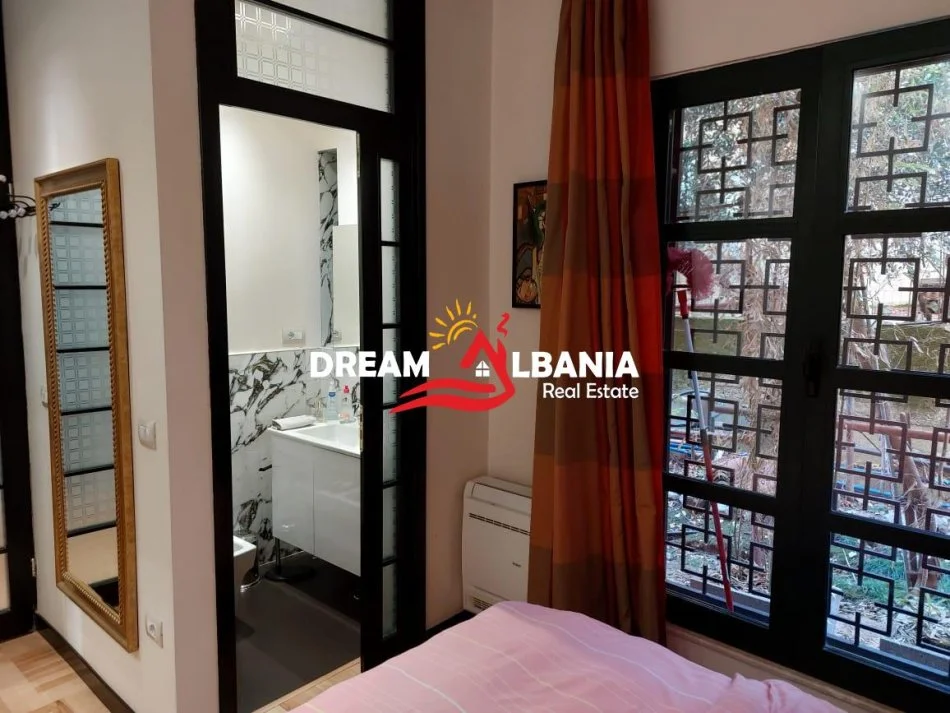 Tirane, jepet me qera apartament 2+1 , 100 m² 700 € (te Kodra e Diellit prane Big Market)
