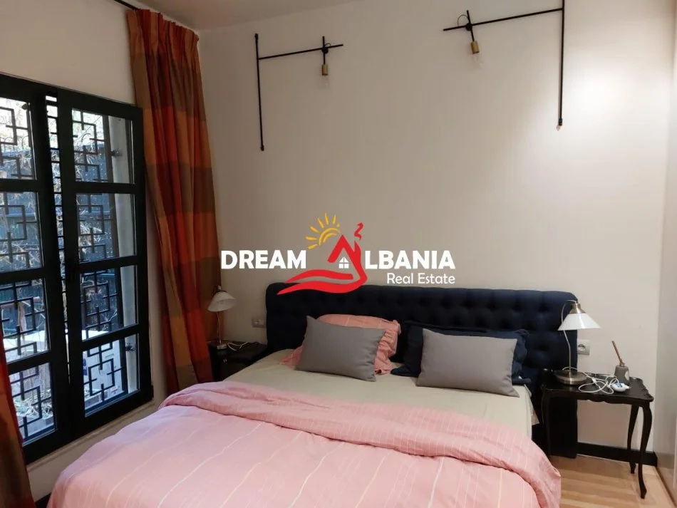 Tirane, jepet me qera apartament 2+1 , 100 m² 700 € (te Kodra e Diellit prane Big Market)