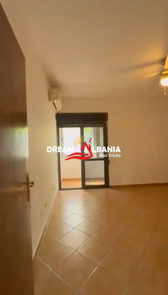 Tirane, jepet me qera apartament 2+1 Kati 2, 125 m² 260.000 € (ne rrugen e Kavajes prane Square 21)