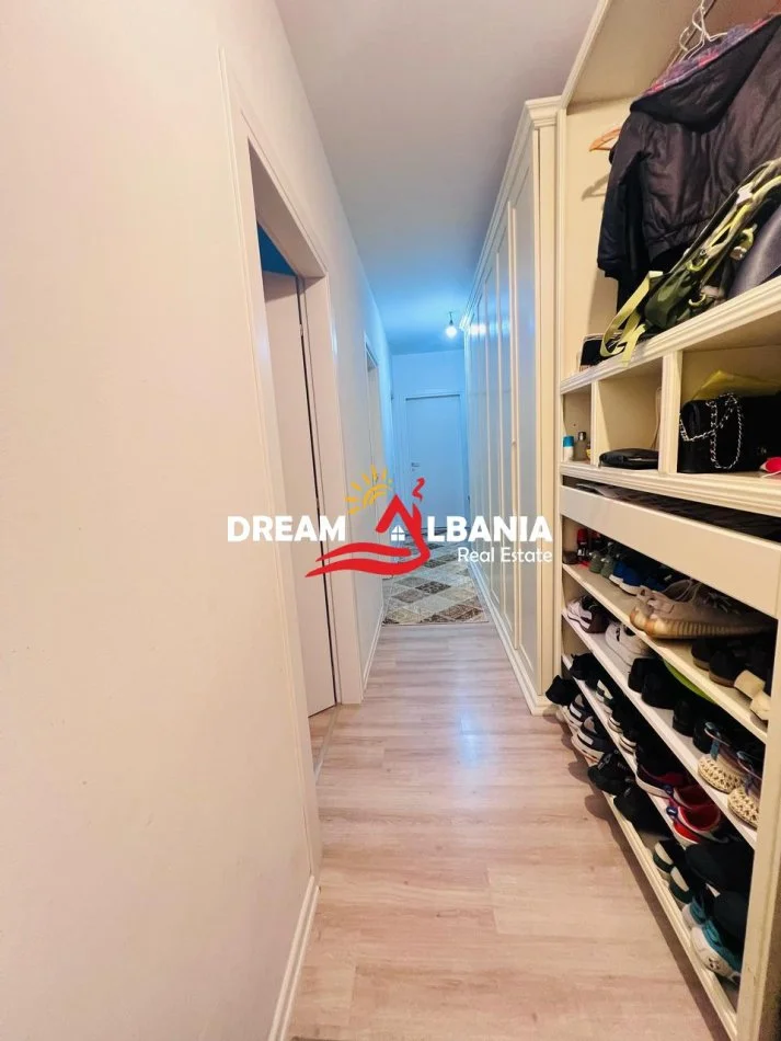 Tirane, shitet apartament 2+1 Kati 3, 105 m² 179.000 € (te 5 Maji prane shkolles Tirana Jone)