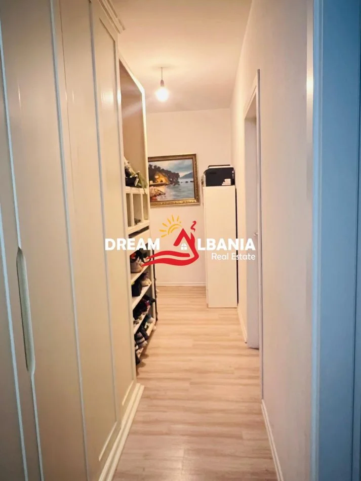 Tirane, shitet apartament 2+1 Kati 3, 105 m² 179.000 € (te 5 Maji prane shkolles Tirana Jone)