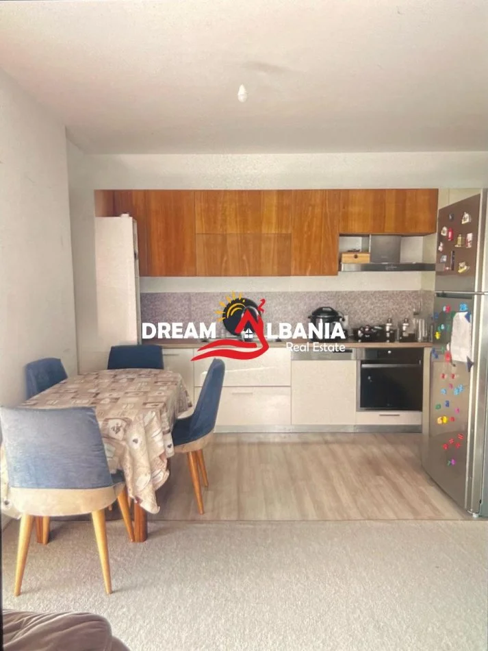 Tirane, shitet apartament 2+1 Kati 3, 105 m² 179.000 € (te 5 Maji prane shkolles Tirana Jone)