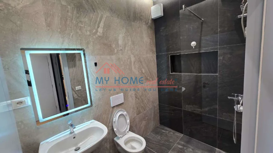 Tirane, shitet apartament 2+1+Ballkon Kati 2, 96 m² 239.000 € (Rruga e Dibres)