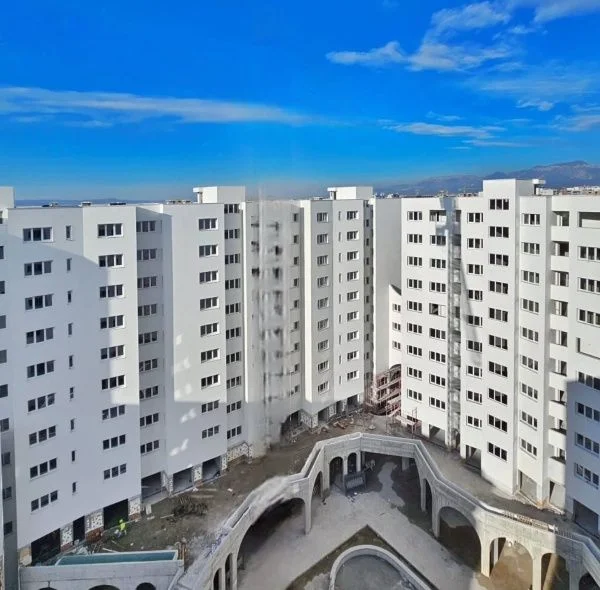 Tirane, shitet apartament 3+1 Kati 9, 136 m² 231.200 € (RIVER REZIDENCE)