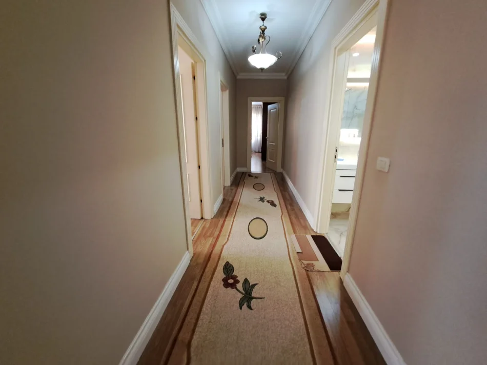 Tirane, shitet apartament 3+1+Ballkon Kati 6, 156 m² 218.400 € (astir)