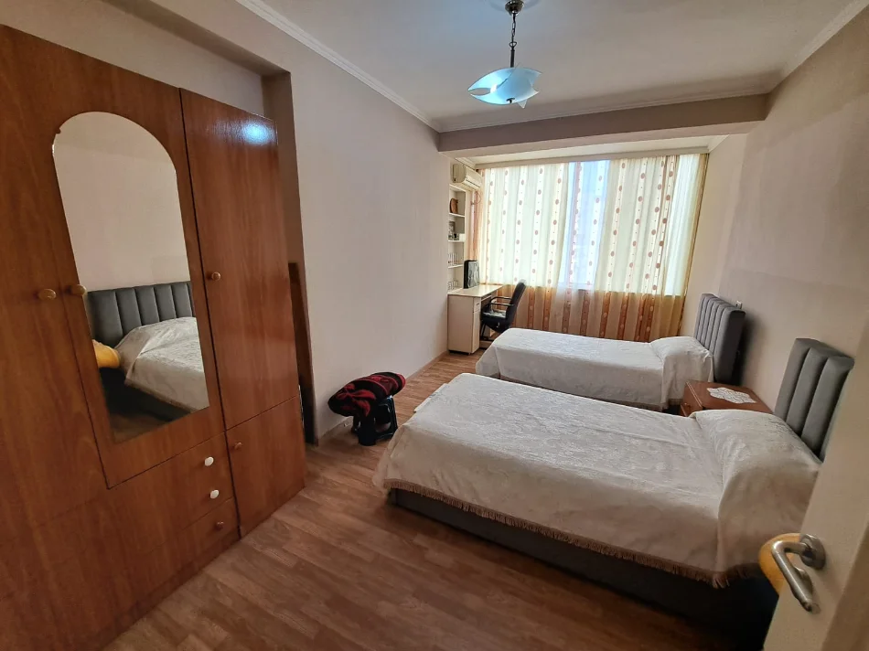 Tirane, shitet apartament 3+1+Ballkon Kati 6, 156 m² 218.400 € (astir)