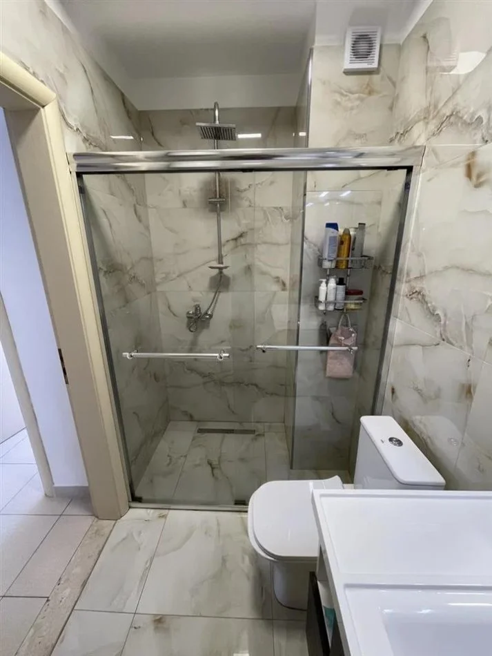 Durres, shitet apartament 3+1 Kati 8, 92 m² 110.000 € (Plepa)