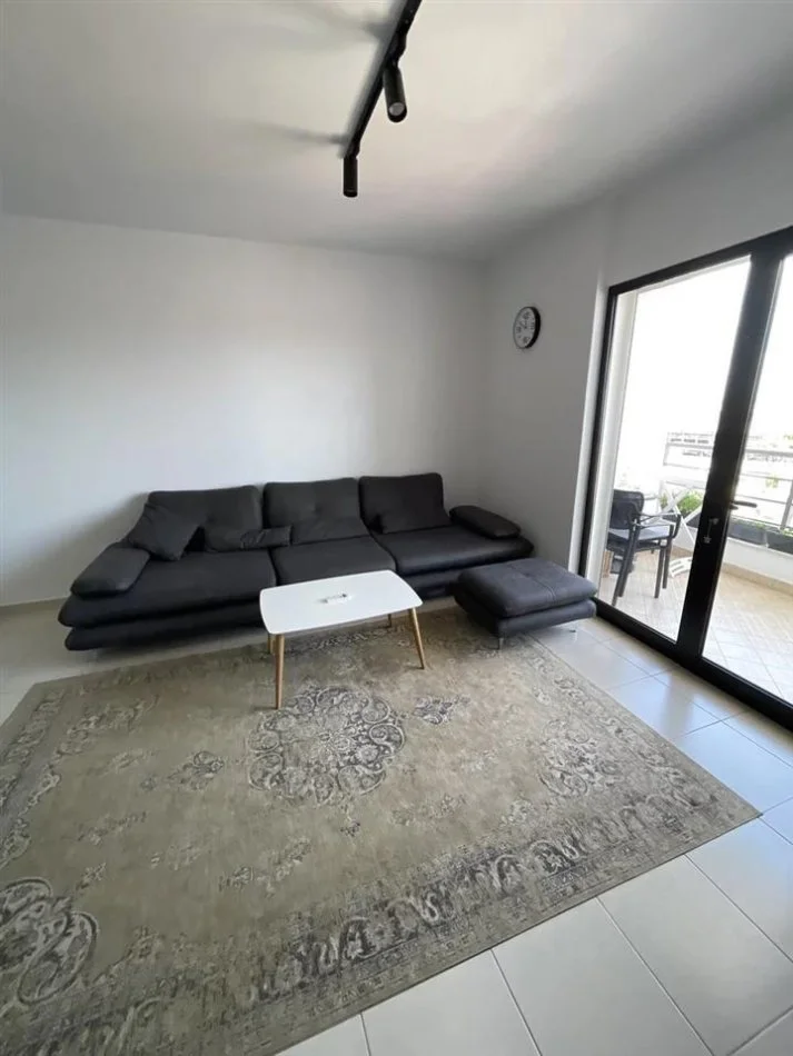 Durres, shitet apartament 3+1 Kati 8, 92 m² 110.000 € (Plepa)