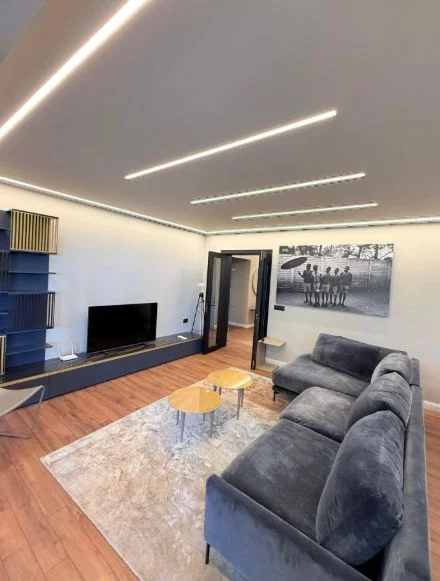 Tirane, shitet apartament 3+1+Ballkon Kati 1, 170 m² 500.000 € (Long Hill Residence)