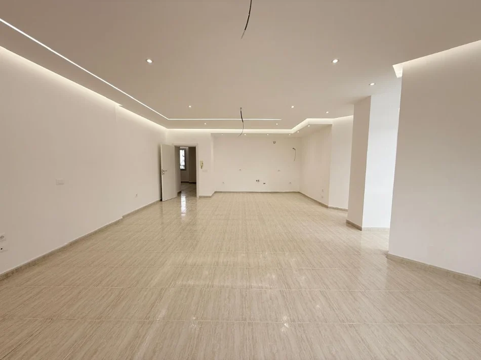 Tirane, shitet apartament 3+1 Kati 8, 173 m² 400.000 € (RRUGA ELEBASANIT)