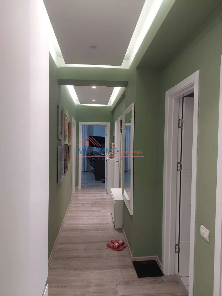 Tirane, jepet me qera apartament 3+1+Aneks+Ballkon Kati 1, 125 m² 1.000 € (Rruga e Dibres)