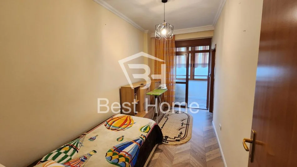 Apartament 4+1 Me Qera, Bulevardi Gjergj Fishta, Prane Ish Ekspozites, Tirane.