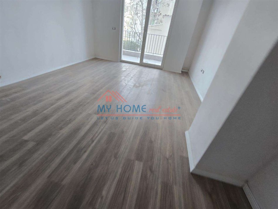 Tirane, shitet apartament 1+1+Ballkon Kati 1, 71 m² 126.000 € (Dritan Hoxha)