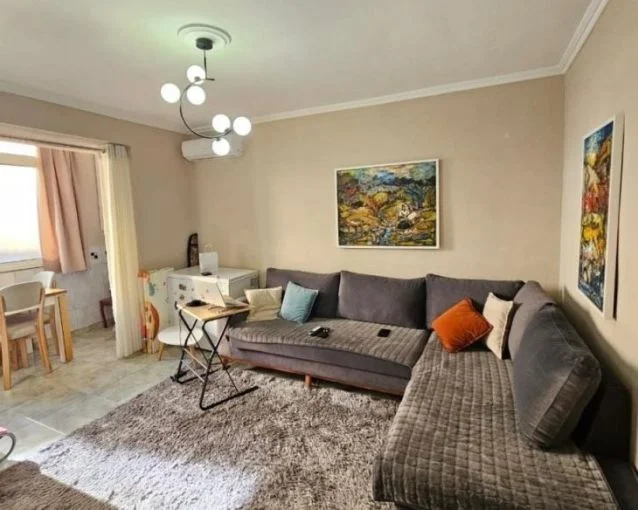 Tirane, jepet me qera apartament 1+1+Aneks Kati 2, 60 m² 500 € (tek Brryli , Comodita Home (Brryli).)