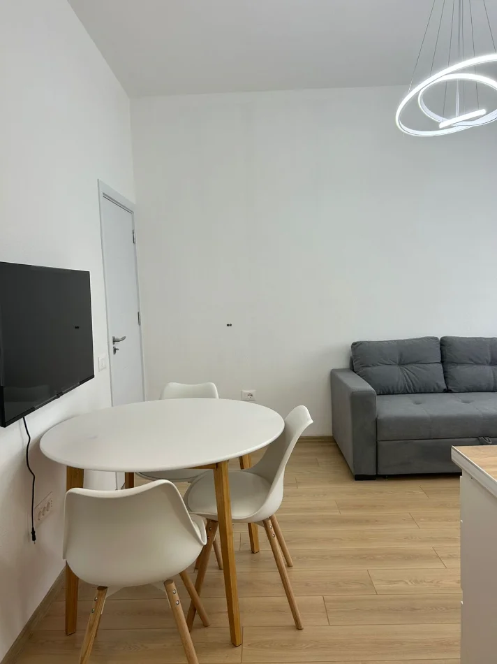 Me Qira Apartament 100%i ri - Hera e  Parë me qira 📍 Ali demi- Shkolla Kushtrimi i lirisë | Kati i 4të (pa ashensor) - 40.000 lekë / Muaj