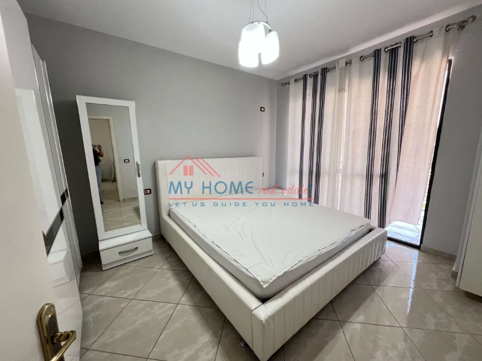 Tirane, jepet me qera apartament 1+1+Ballkon Kati 4, 70 m² 450 € (Astir)