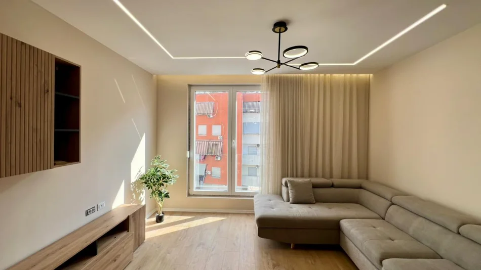 Hera e Pare me Qera✨️: 1+1📍Bulevardi i Ri (Prane Spak) - 65,000 Lek/Muaj - S.65m² | 100% e Re & e Pabanuar me Pare⚜️