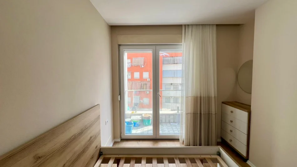 Hera e Pare me Qera✨️: 1+1📍Bulevardi i Ri (Prane Spak) - 65,000 Lek/Muaj - S.65m² | 100% e Re & e Pabanuar me Pare⚜️