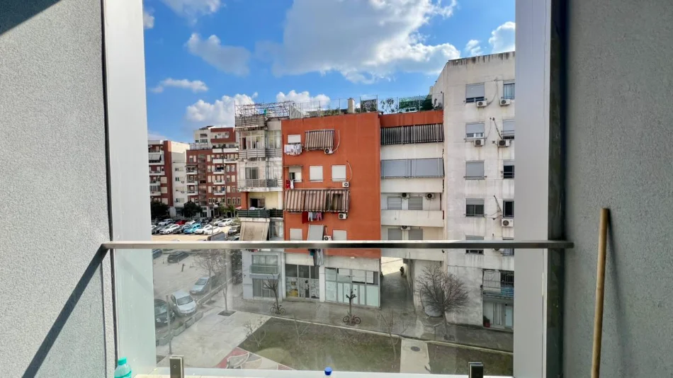 Hera e Pare me Qera✨️: 1+1📍Bulevardi i Ri (Prane Spak) - 65,000 Lek/Muaj - S.65m² | 100% e Re & e Pabanuar me Pare⚜️