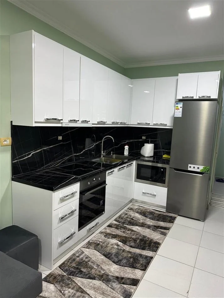 Tirane, jepet me qera apartament 1+1 Kati 5, 50 m² 450 € (rruga Don Bosko)