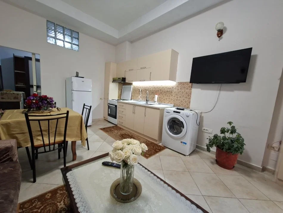 Me Qira : Apartament 1+1 & Ballkon I mobiluar ( 📍Fresk 10 min nga Unaza e Madhe) ✨️Leke/Muaj