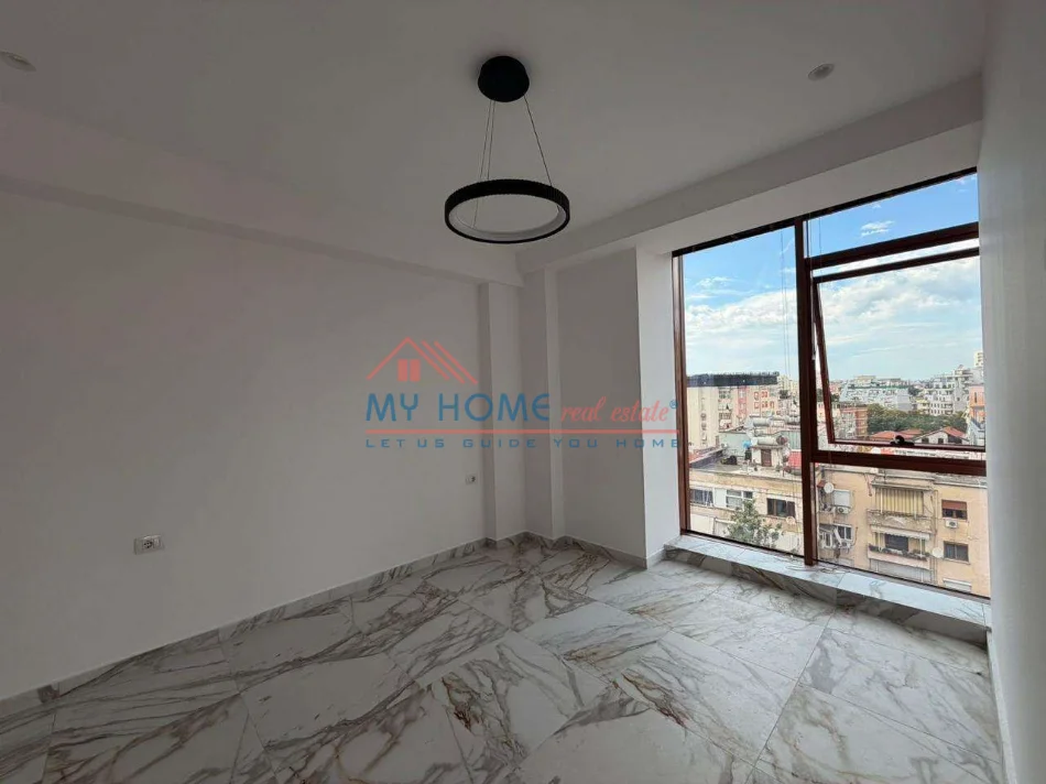 Tirane, jepet me qera ambjent biznesi Kati 7, 70 m² 1.050 € (Rruga e kavajes)