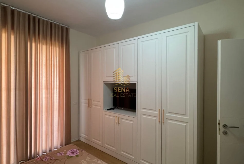 Tirane, jepet me qera apartament 1+1+Ballkon Kati 4, 70 m² 450 € (Astir, Urban Gate)