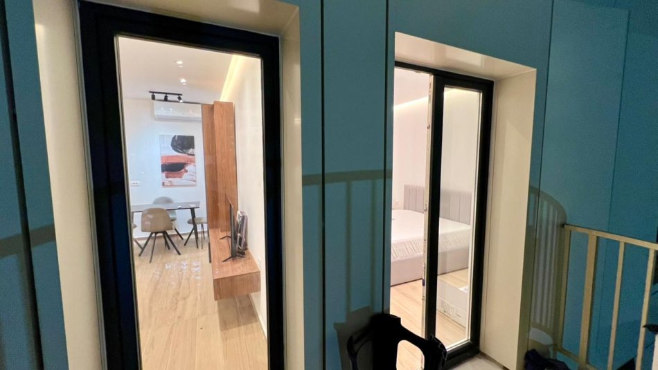 Me Qera : 1+1📍Zogu i Zi (Prane Ring Center) - 75.000 Lek - S.70m² - Pllt.V 2025 || I Pabanuar me Parë & Arreduar me Arkitekt✨️