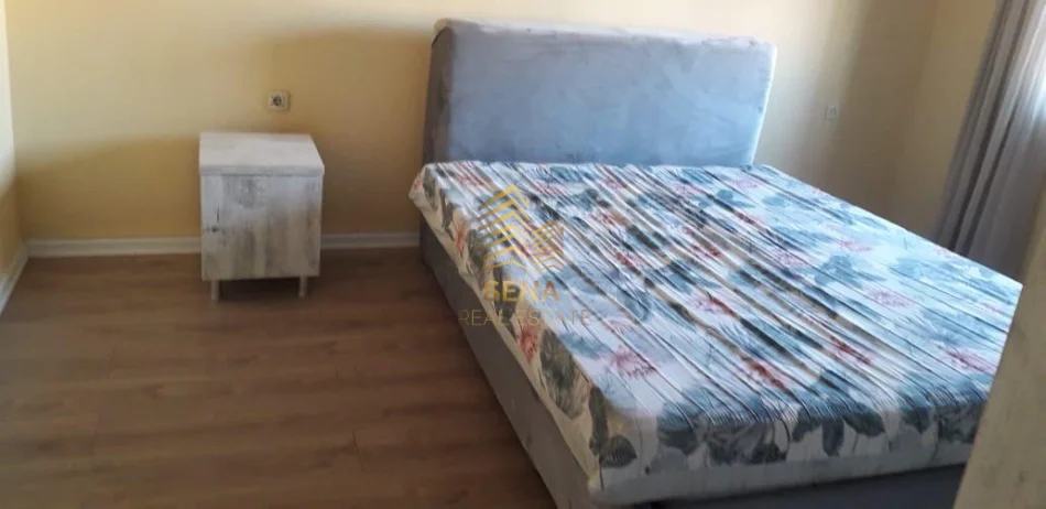 Tirane, jepet me qera apartament 2+1+Ballkon Kati 4, 80 m² 470 € (Zogu i Zi)