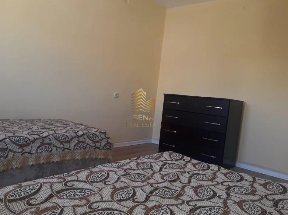 Tirane, jepet me qera apartament 2+1+Ballkon Kati 4, 80 m² 470 € (Zogu i Zi)