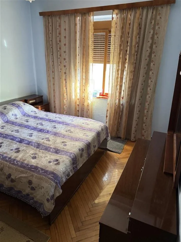 Shqiperi, jepet me qera apartament 1+1+Ballkon Kati 4, 60 m² 500 € (Vasil Shanto)